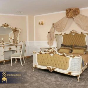 Queen model bed set